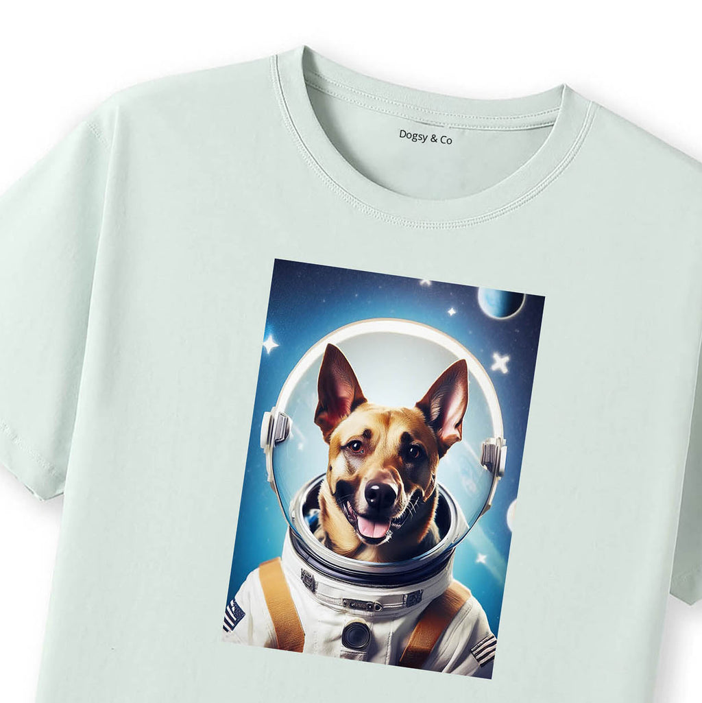 Mint T-Shirt Close Up