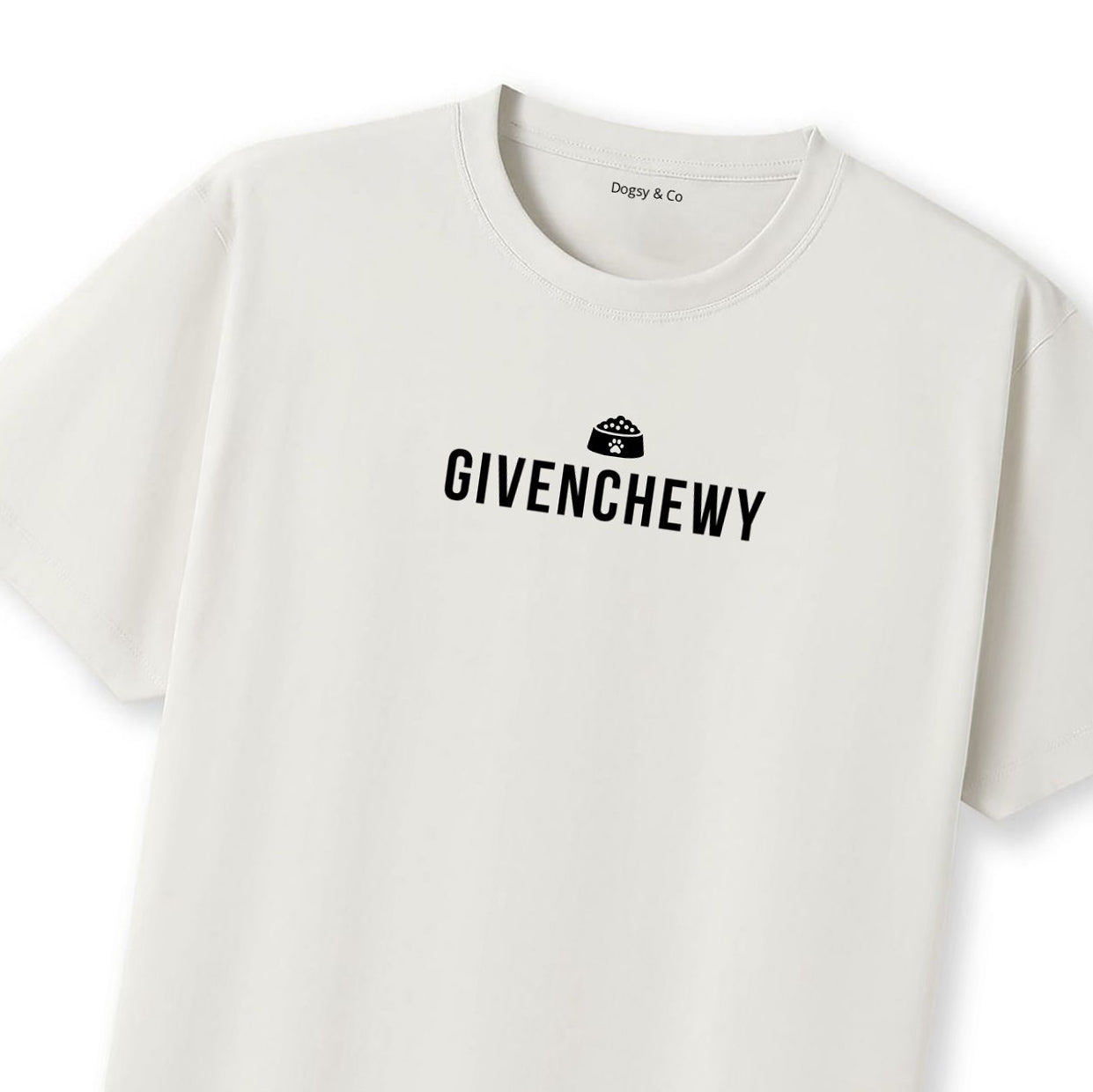 GIVECHEWY Dogsigner T-Shirt - close up view